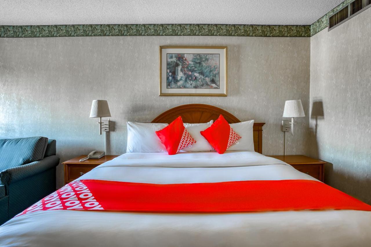 Oyo Hotel Tulsa I-44 Midtown Екстериор снимка