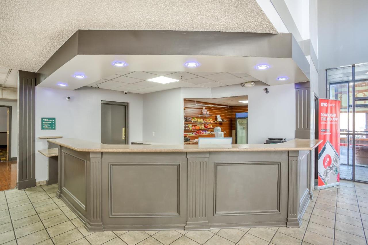 Oyo Hotel Tulsa I-44 Midtown Екстериор снимка